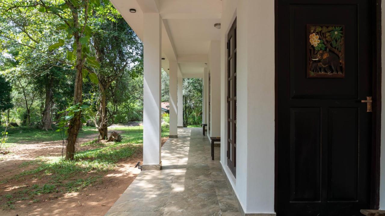 Iwamisou Hotel Sigiriya Exterior photo